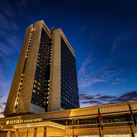 Astoria Grand Hotel-3